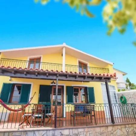 House Near Cr7 Museum *