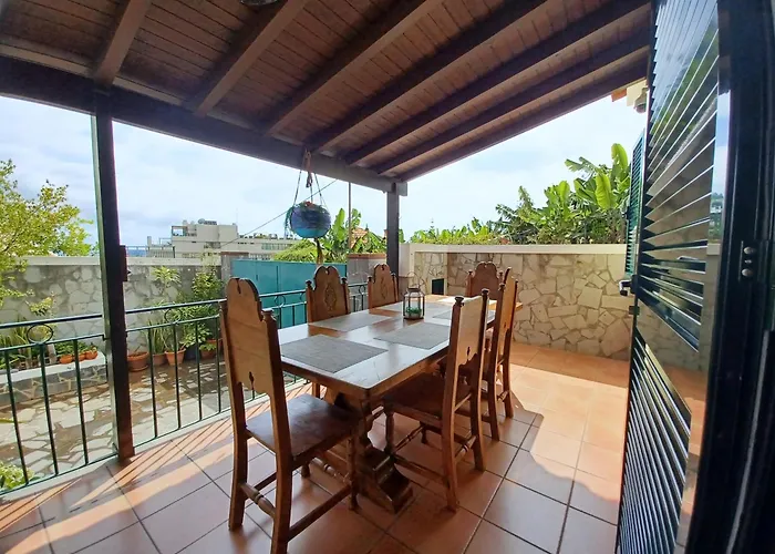 House Near Cr7 Museum * Φουνκάλ